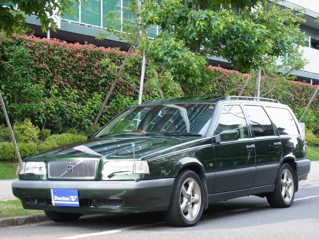 1997年　ボルボ　８５０　Ｄ車　右Ｈ　クラシック２．５－２０Ｖ　人気カラーの組合せ